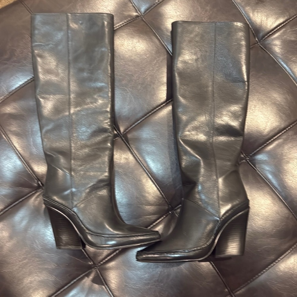 Tori Burch leather high boots with wedge 🖤